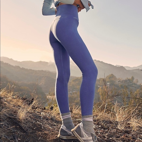 FREE PEOPLE Movement High-Rise 7/8 Length Good Karma Leggings NWOT - Picture 2 of 7